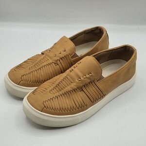 Women's Slip-On Woven Casual Sneakers - Tan